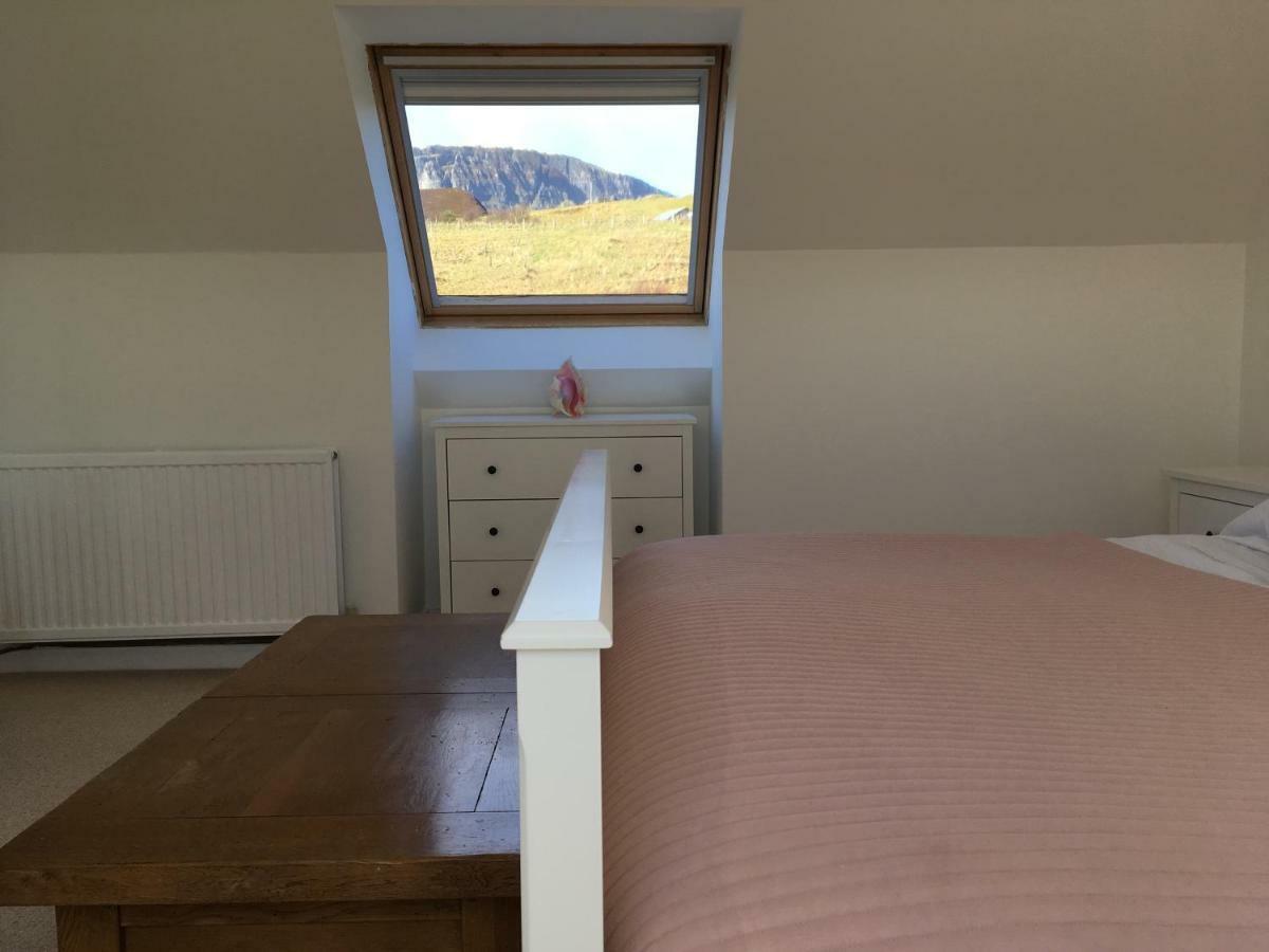 Driftwood Cottage Staffin Extérieur photo